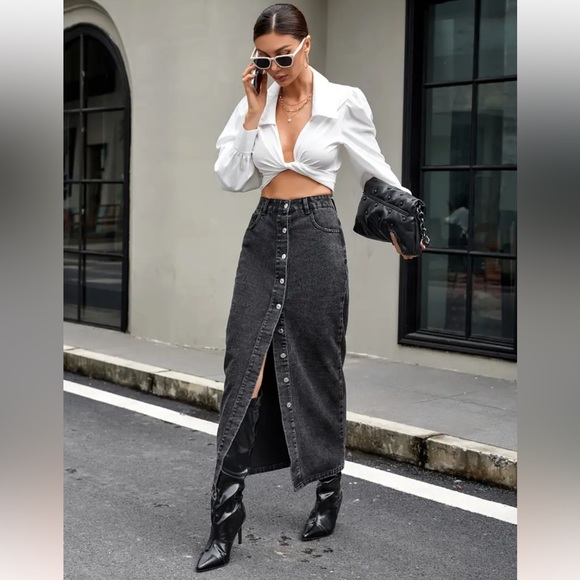 🖤NWOT ASOS Button-Up Denim Midi Skirt in Dark Grey 🖤 - Picture 2 of 7